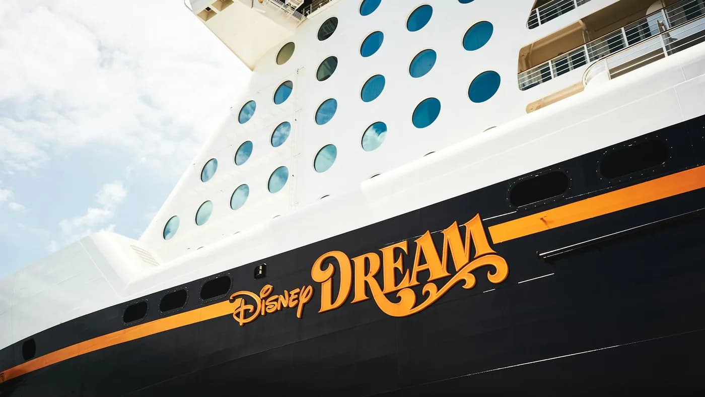 Disney Dream name and gold decoration on the ship's hull